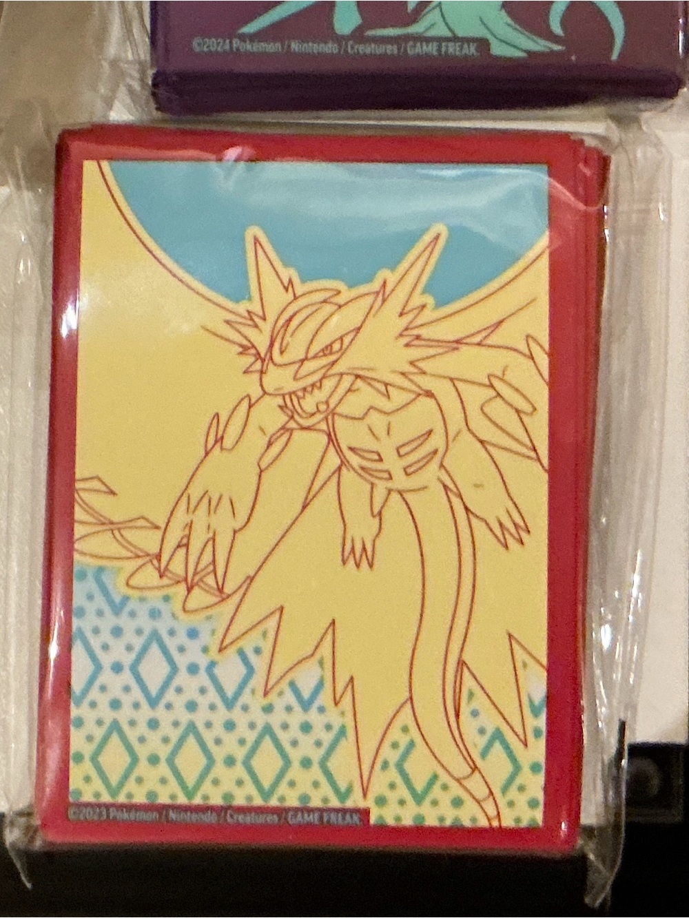 Pokémon Paradox Rift ETB Card Sleeves – Roaring Moon – 65ct